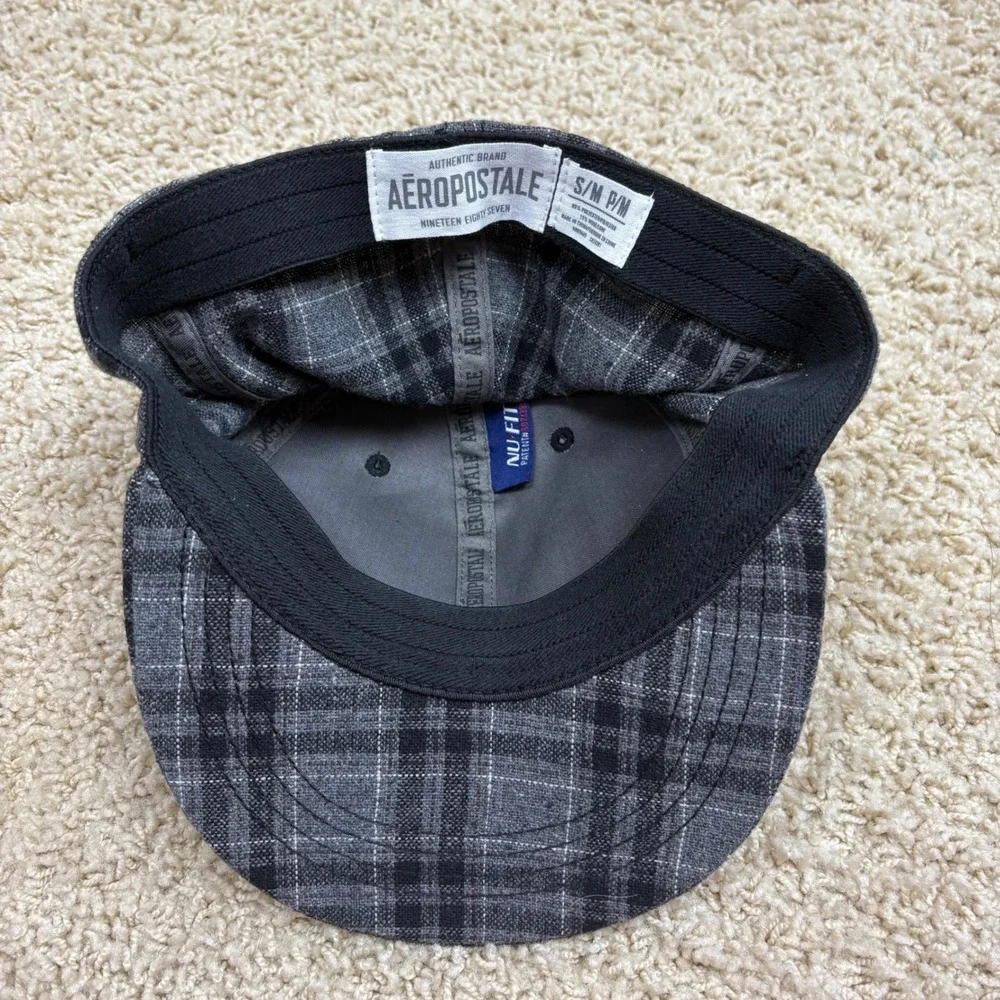 Aeropostale Fitted Baseball Cap S/M Gray Plaid‎ Embroidered Logo Snapback Hat
